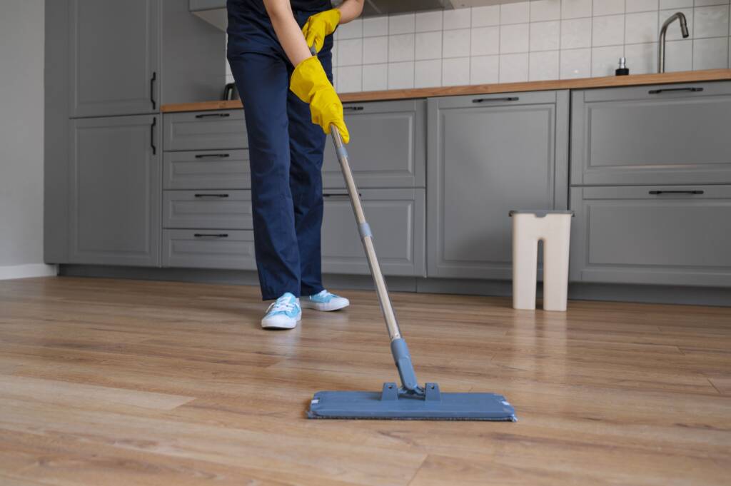 floor clean 02